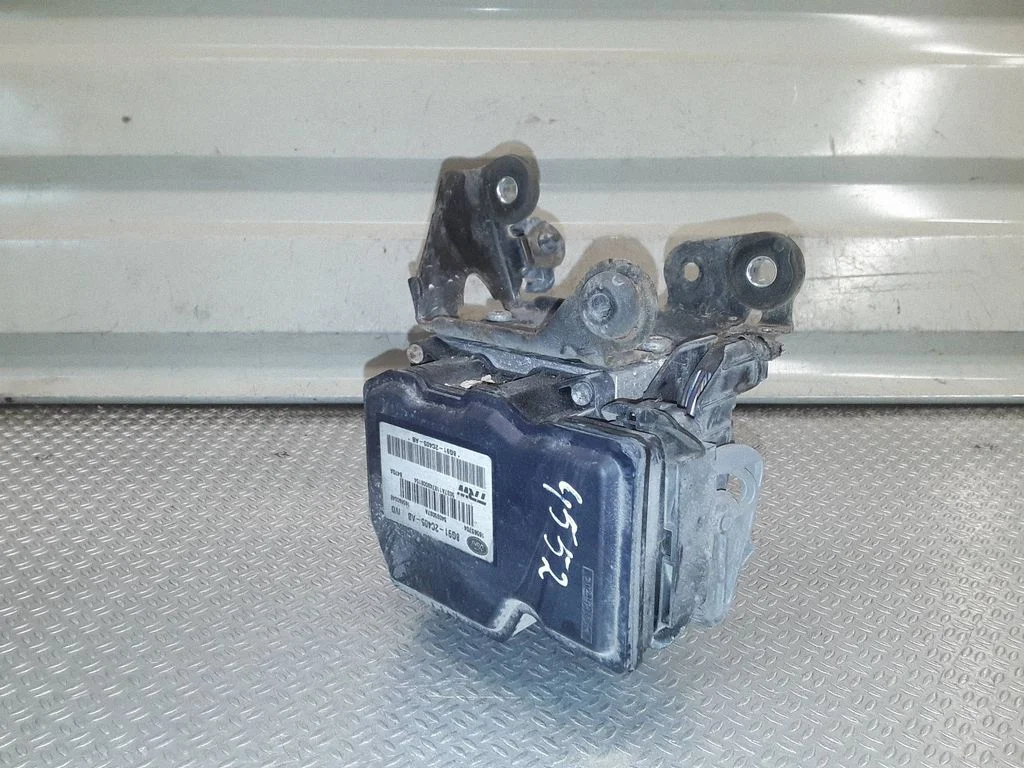 ABS bloks 8G912C405AB