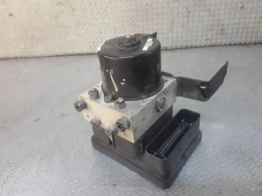 ABS block 8M512C405CA