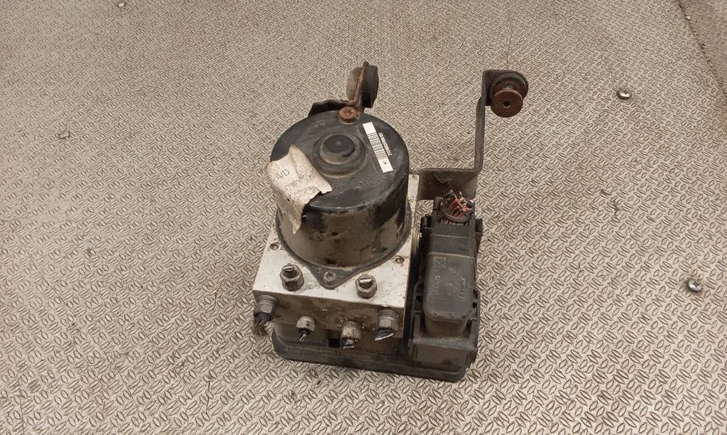 ABS block 8M512C405AA