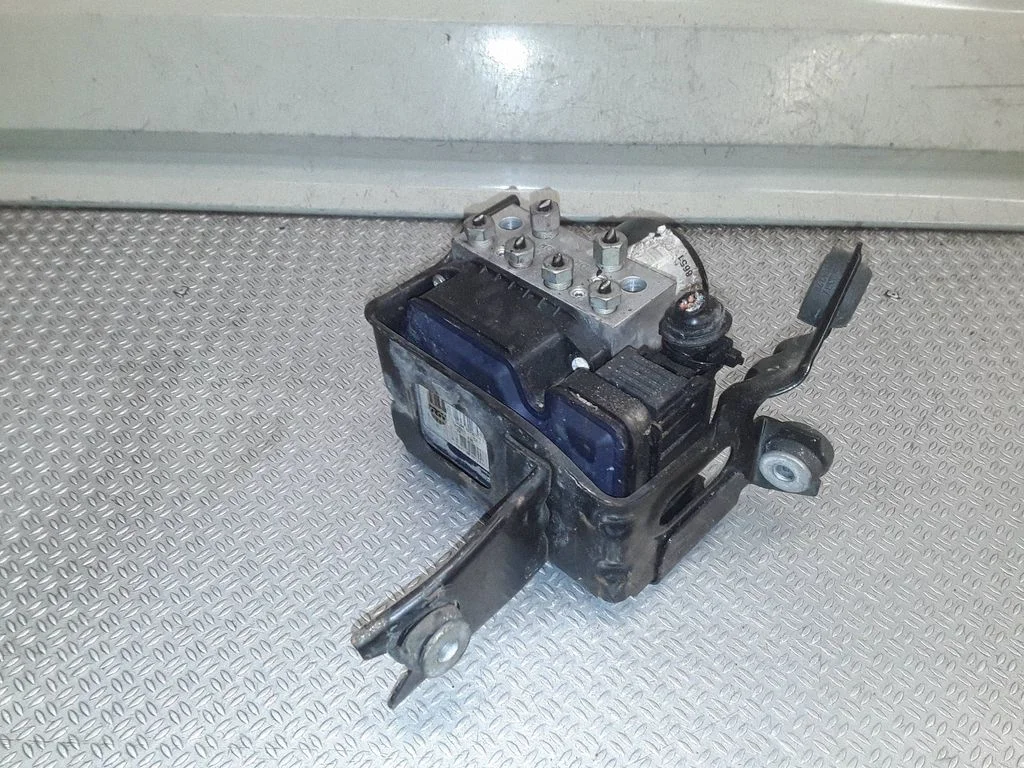 ABS-plokk – Opel Insignia A (2008-2017)