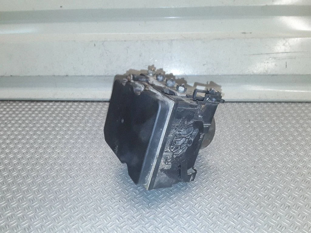 Pompa ABS CC112C405BA