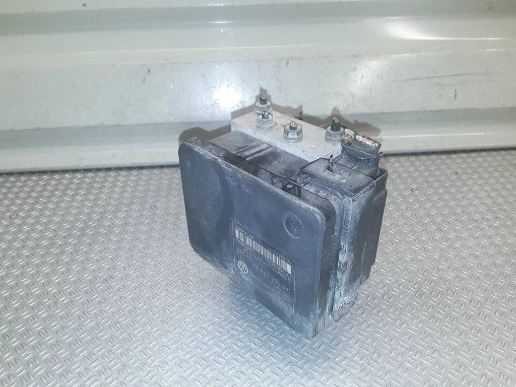 ABS block 1K0614517T