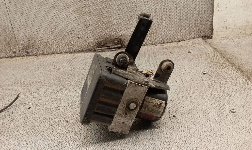 ABS bloks 4N512C405EB