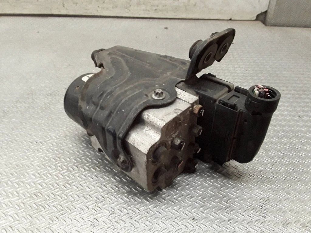 Pompa ABS 15114101F