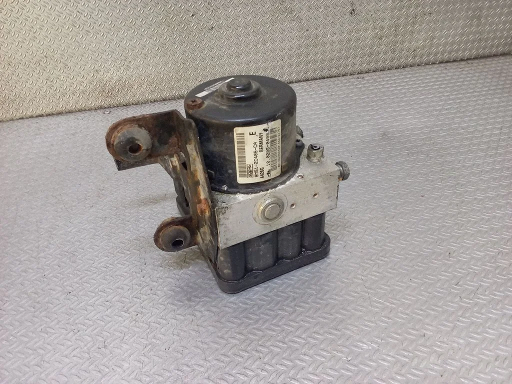 ABS block 8M512C405CA
