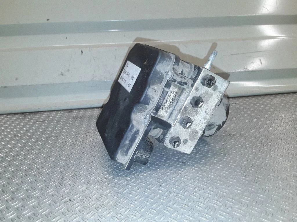 ABS block 6R0907379AH