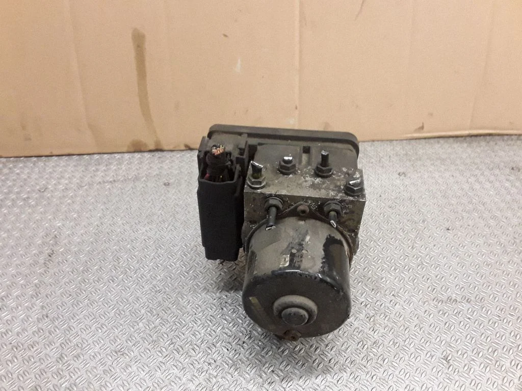ABS block – Skoda Octavia Mk2 (1Z) (2004-2013)