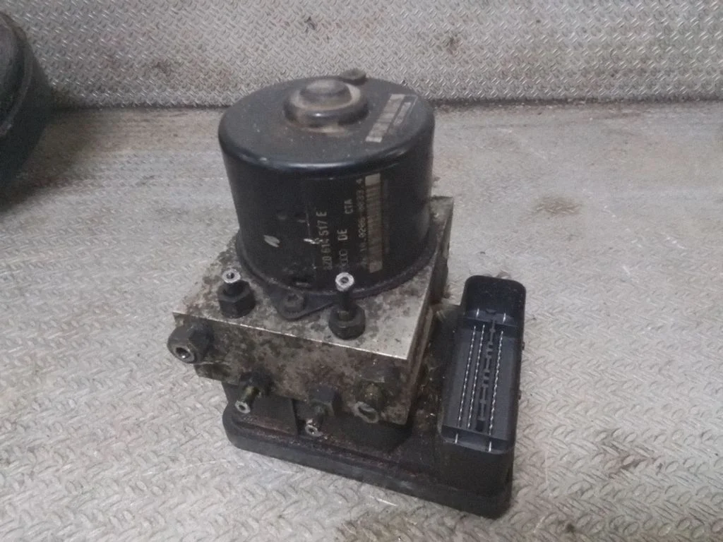 Pompa ABS 8Z0614517E