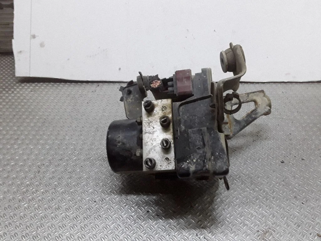 ABS block – Opel Zafira B (2005-2014)