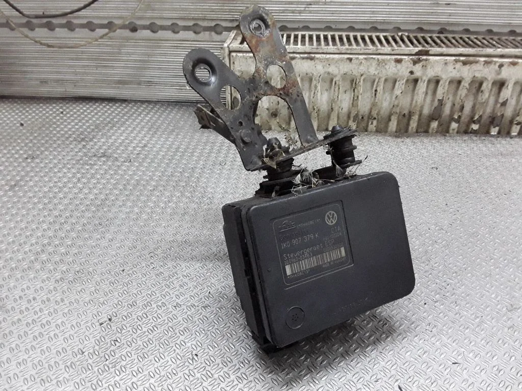 ABS block – Volkswagen Touran I (2003-2010)