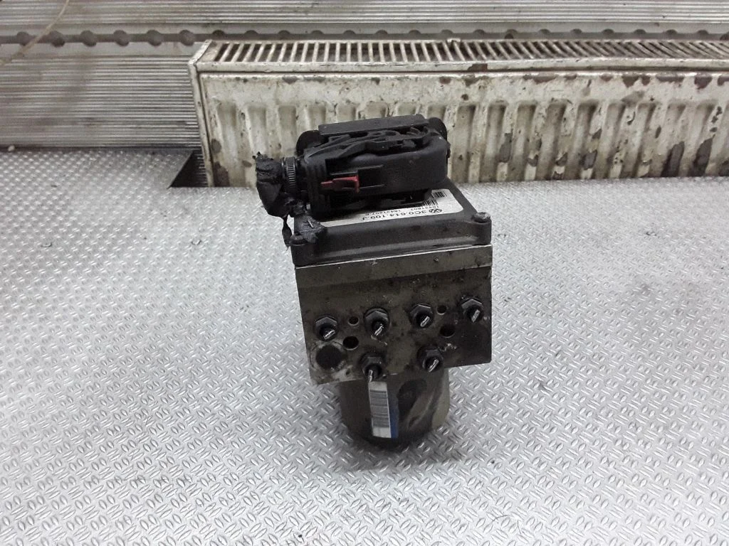 ABS block 3C0614109J