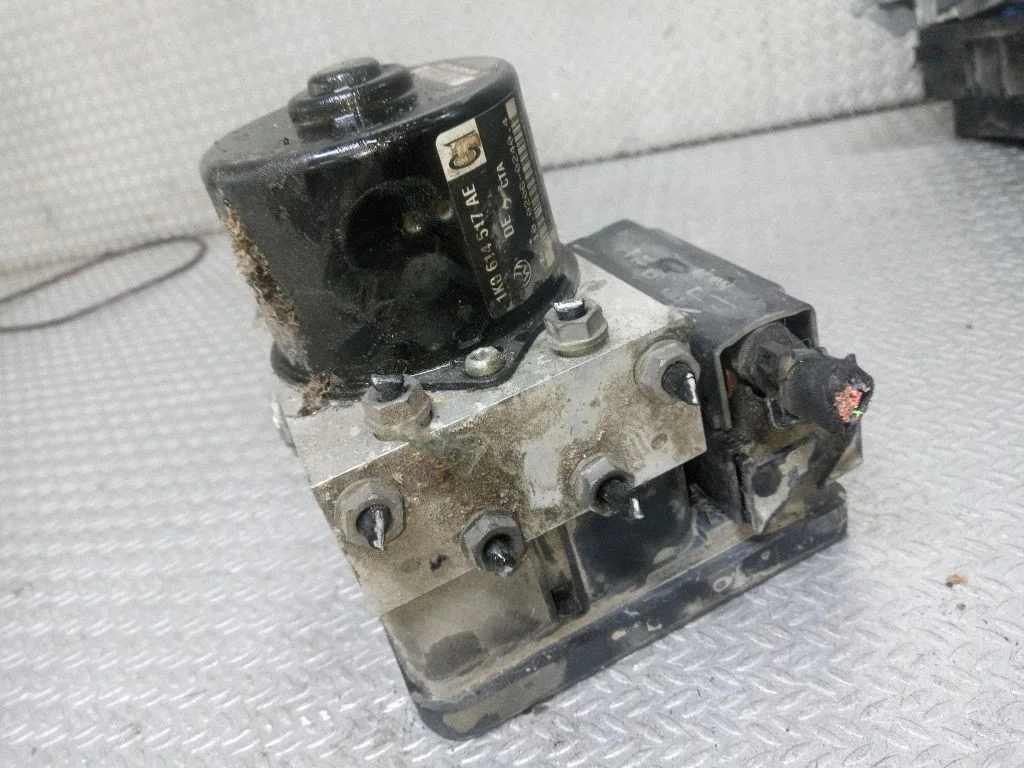 ABS block 1K0614517AE