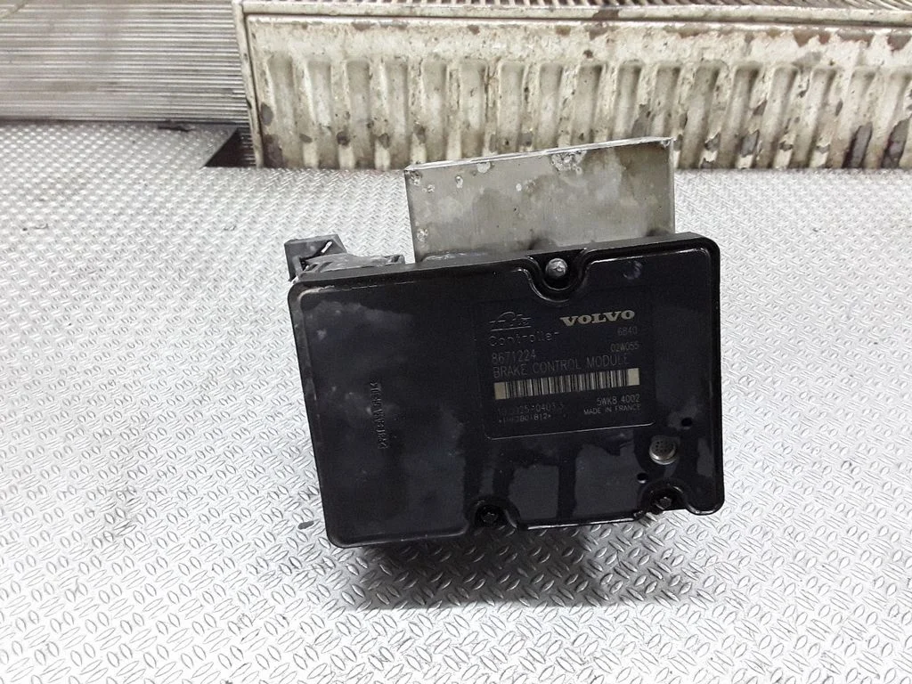 ABS block – Volvo S60 (2001-2004)