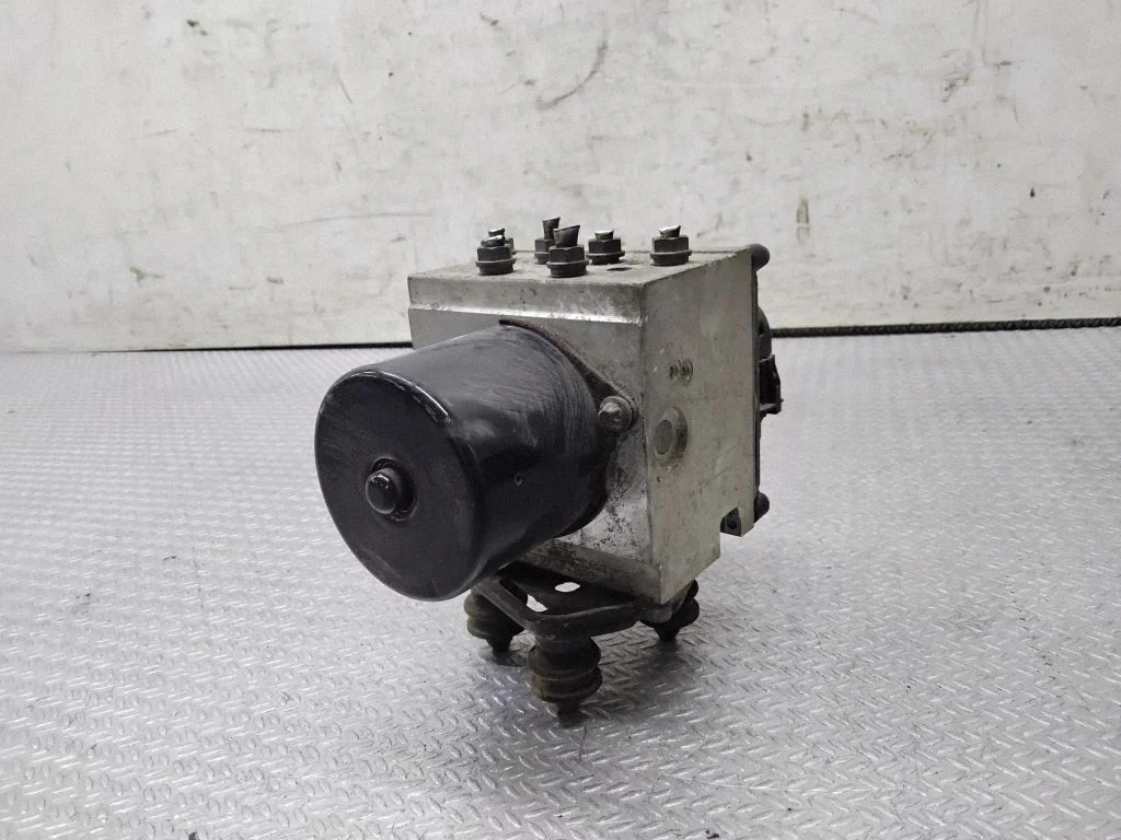 ABS block – Volkswagen Passat B6 (2005-2010)