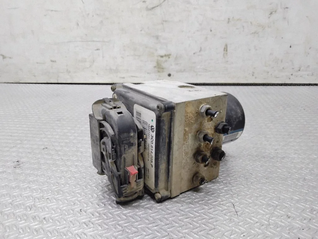 ABS block – Volkswagen Passat B6 (2005-2010)