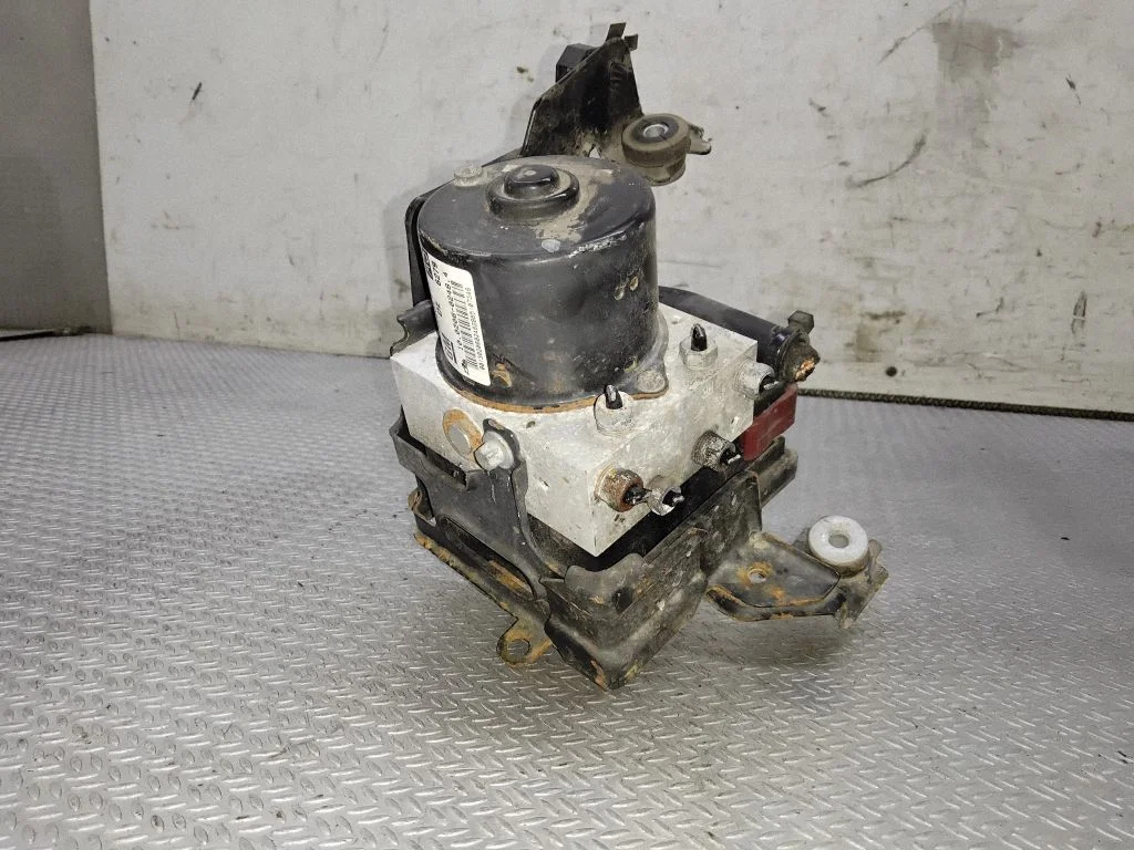ABS block – Opel Zafira B (2005-2014)