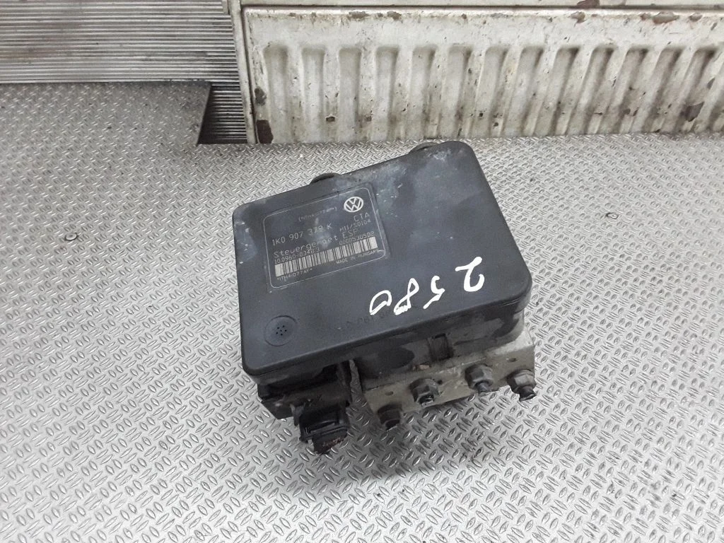 ABS block – Volkswagen Touran I (2003-2010)