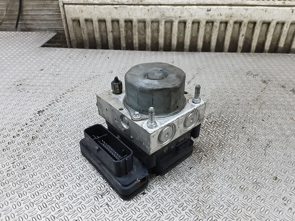 ABS block 476601H20A