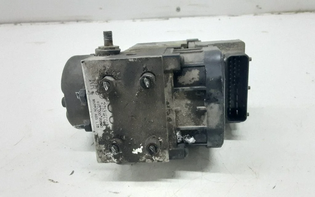 ABS block – Subaru Forester SF (1998-2000)