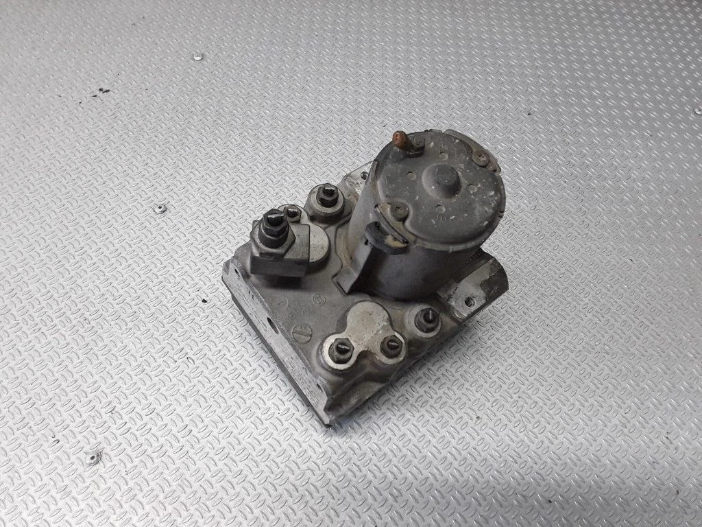 Pompa ABS – BMW Seria 5 E39 (1996-2003)