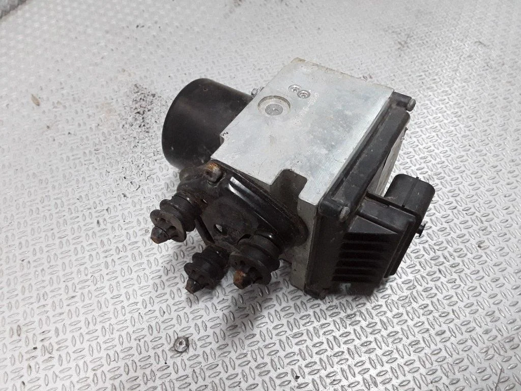 ABS block – Volkswagen Passat B6 (2005-2010)