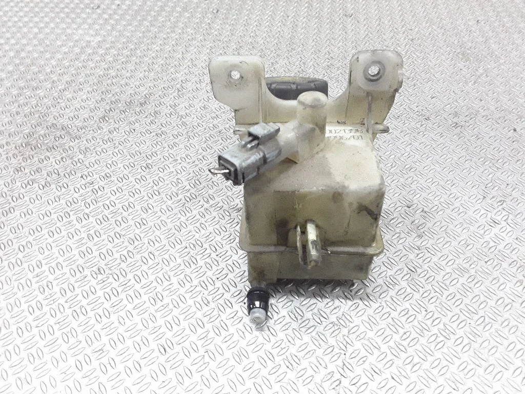 Brake fluid reservoir 8200021398