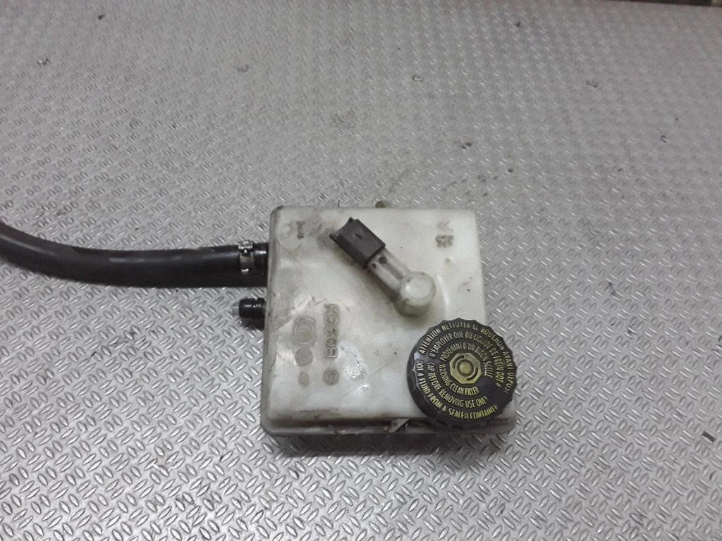 Brake fluid reservoir 0204024818