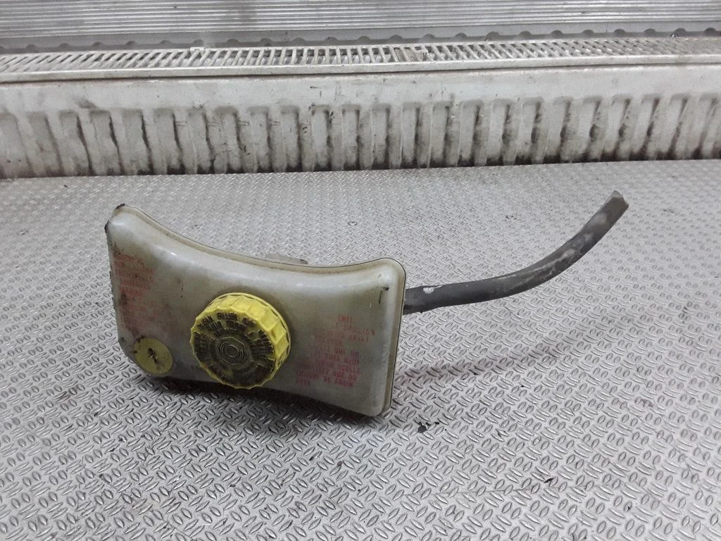 Brake fluid reservoir 8E0611301E