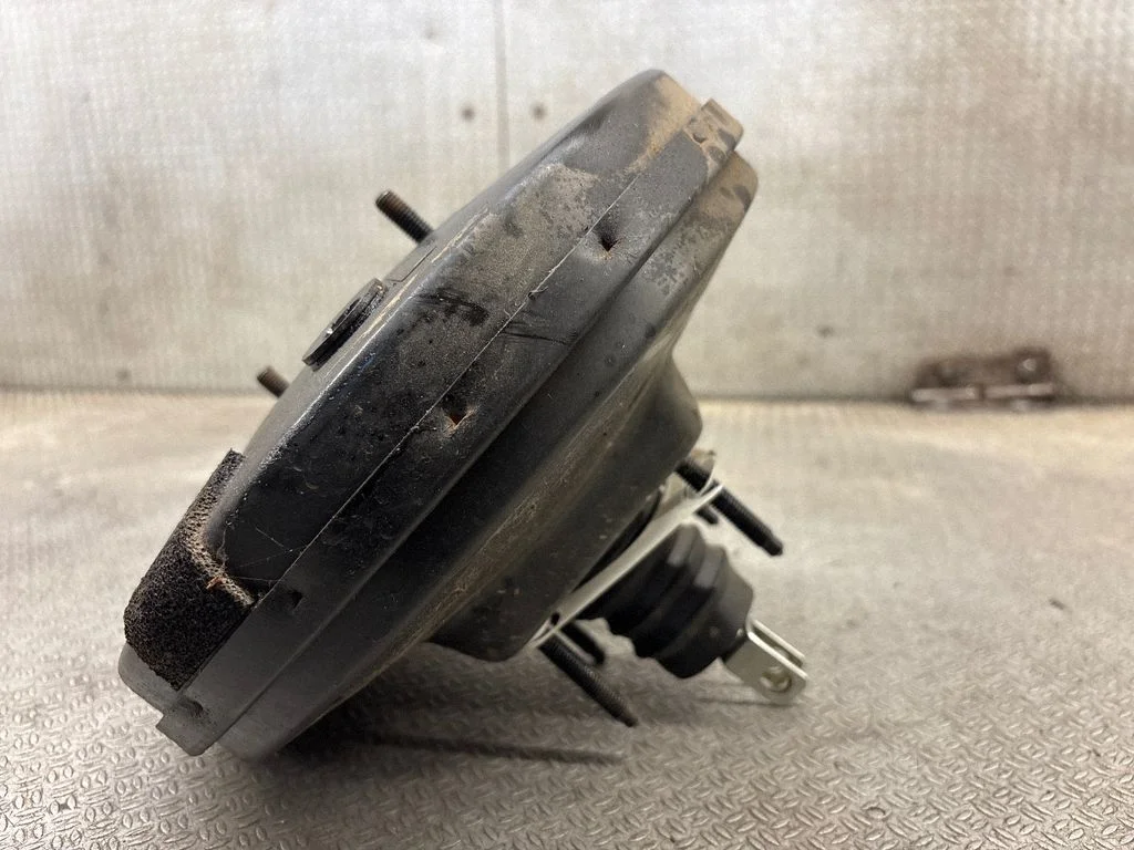 Brake booster BBM743950