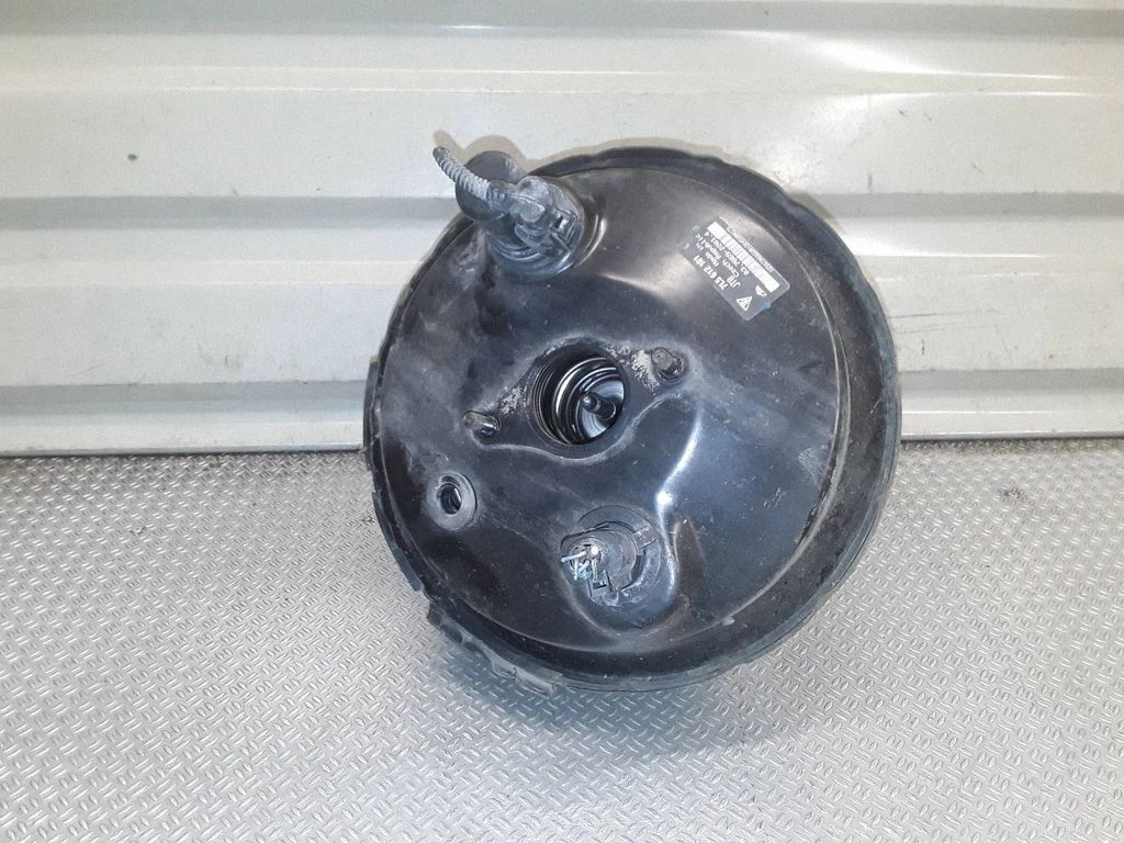 Brake booster – Porsche Cayenne (9PA) (2002-2010)