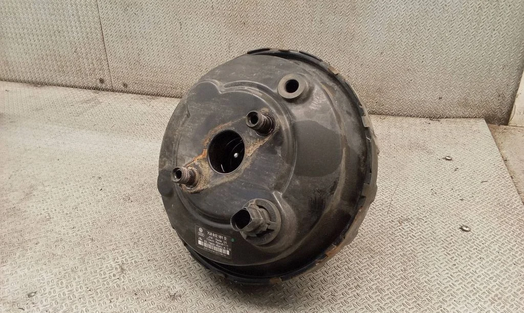 Brake booster – Audi Q7 4L (2005-2015)