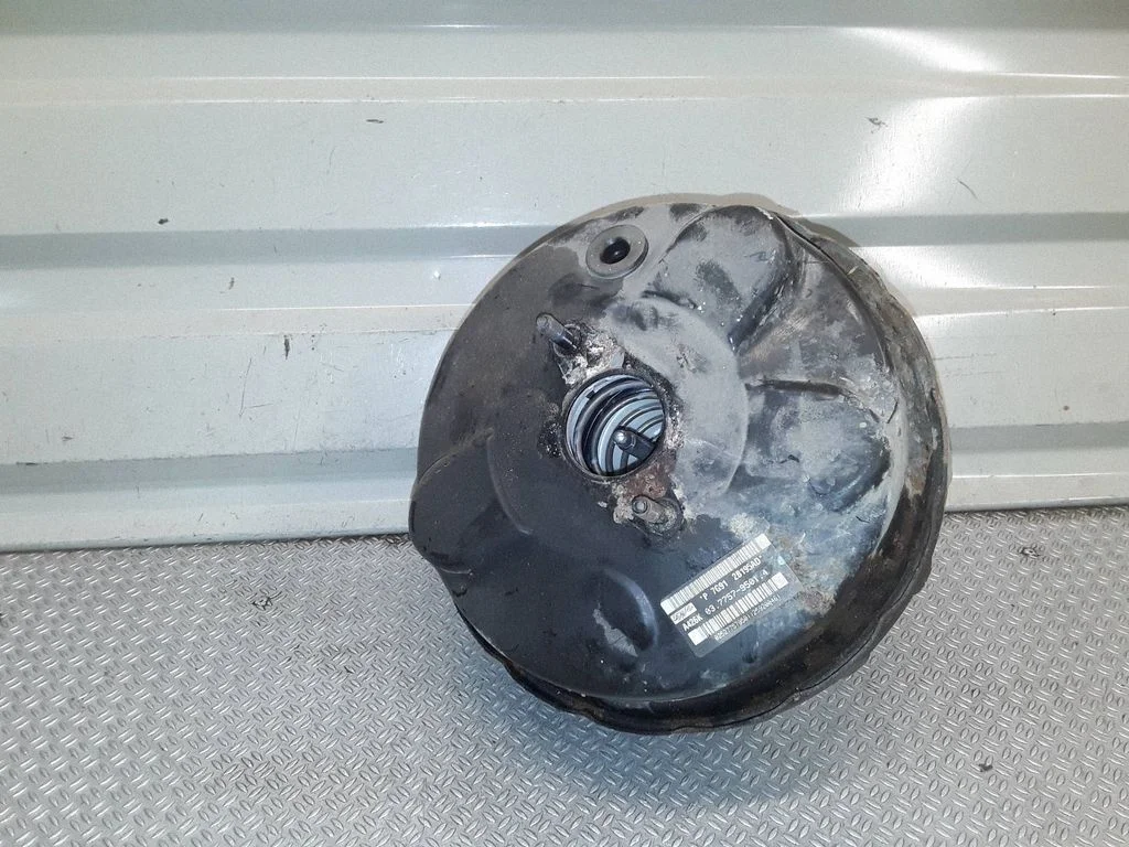 Piduri vaakumvõimendi 7G912B195AD