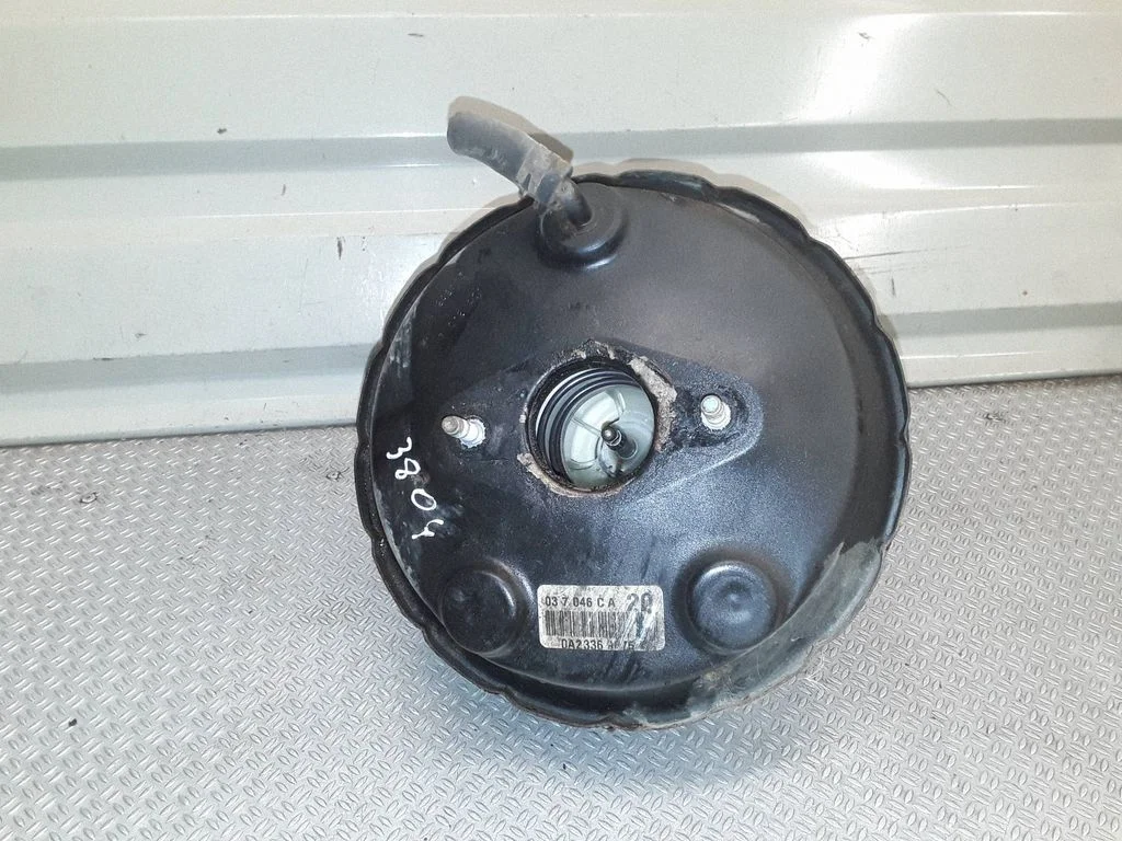 Brake booster TR02A2115