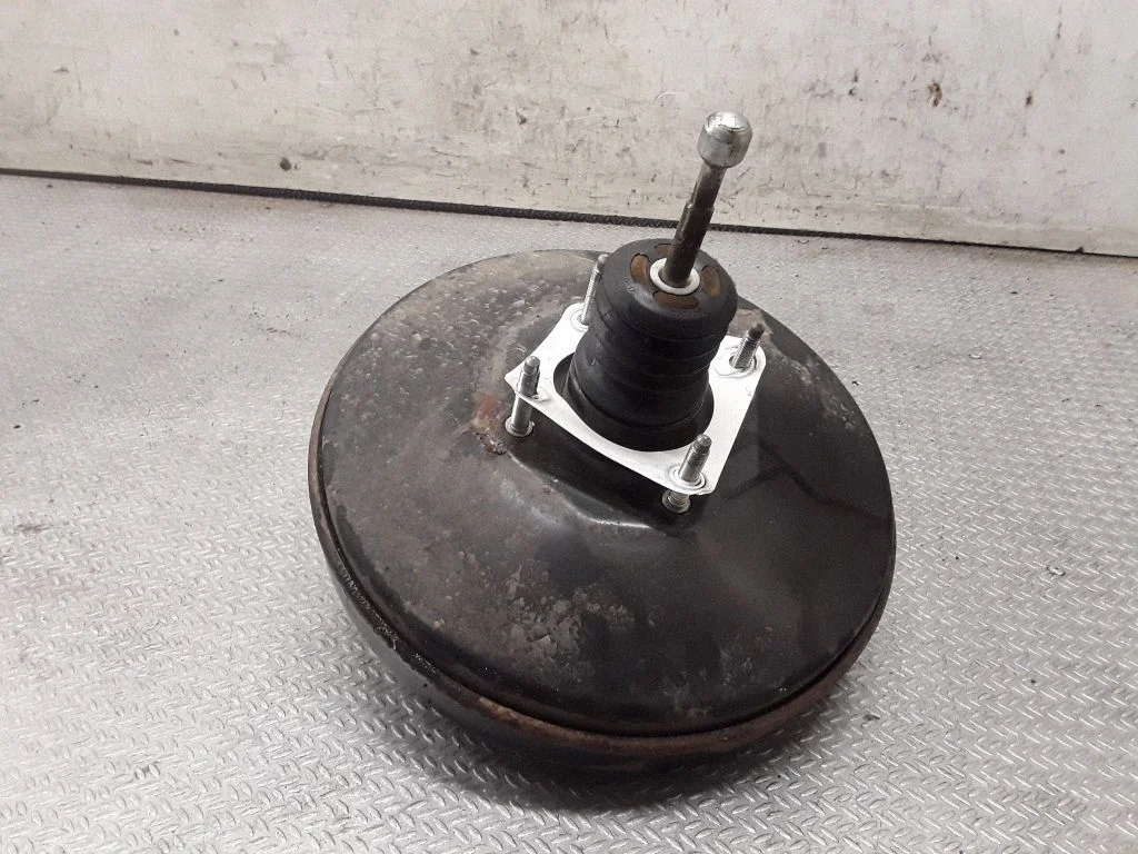 Brake booster 55701939