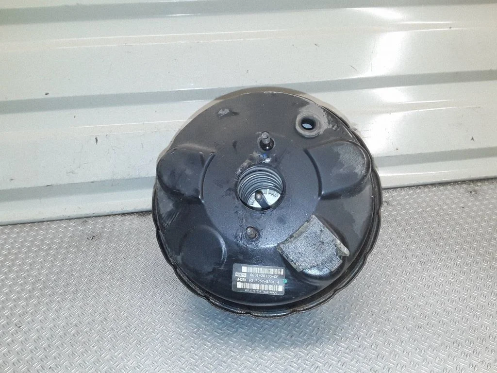 Piduri vaakumvõimendi 6G912B195CF