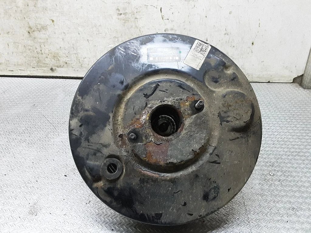 Brake booster – Volkswagen Passat B6 (2005-2010)