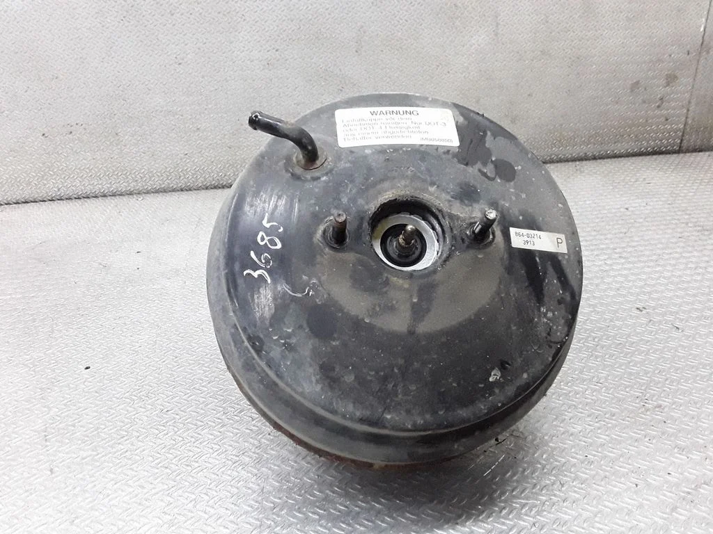Piduri vaakumvõimendi MB858850
