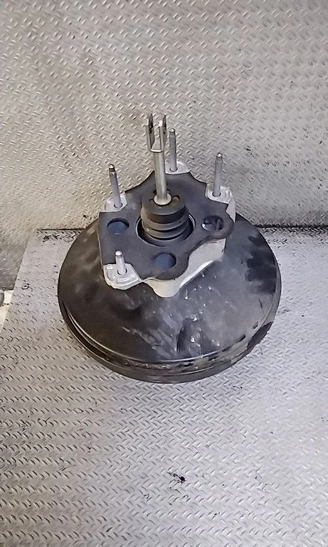 Brake booster 472103448R