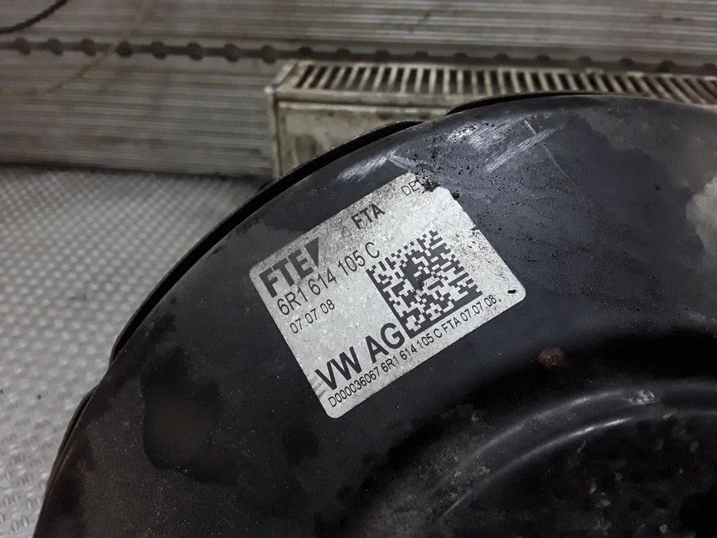 Bremžu pastiprinātājs 6R1614105C