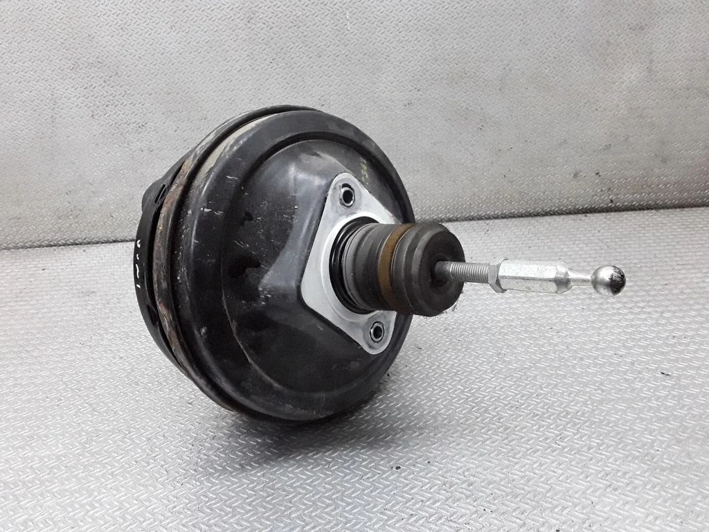 Brake booster 4F0612105