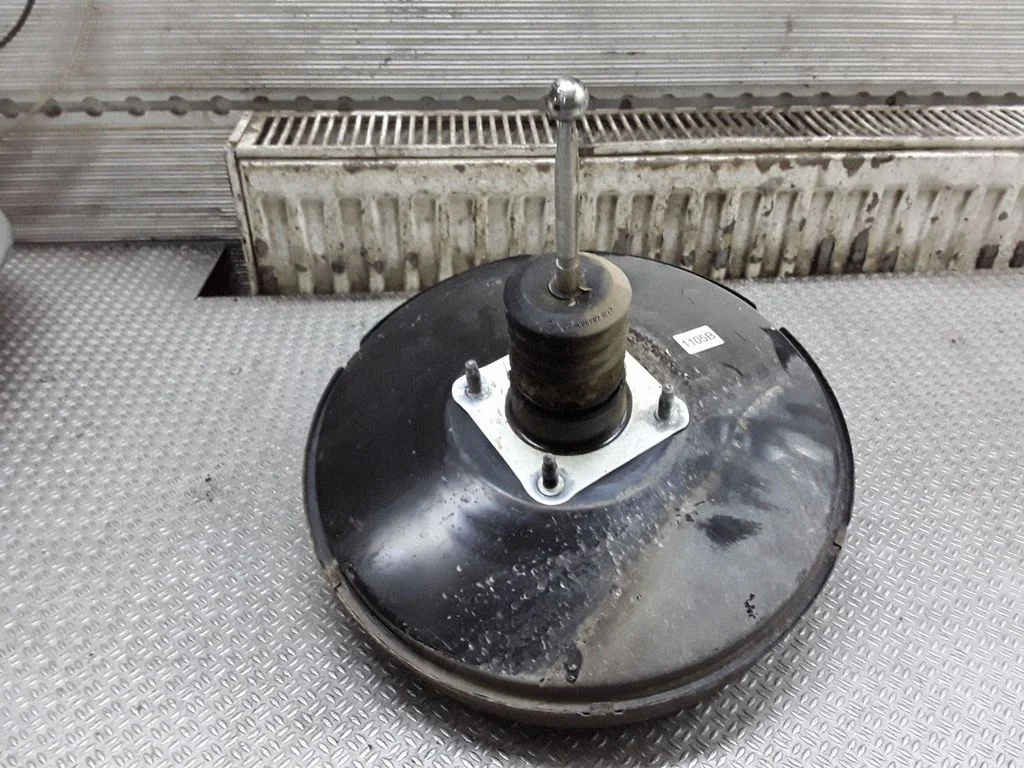 Brake booster – Volkswagen Caddy (2004-2010)