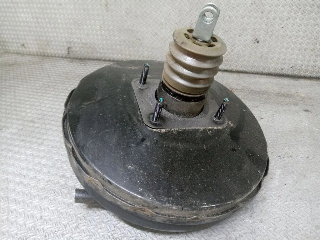 Serwo hamulcowe 4680A117