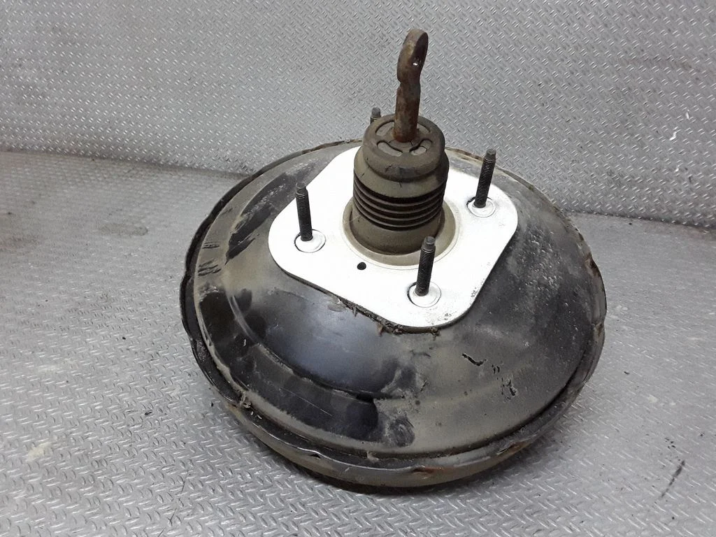 Brake booster – Chrysler Grand Voyager IV (2001-2007)