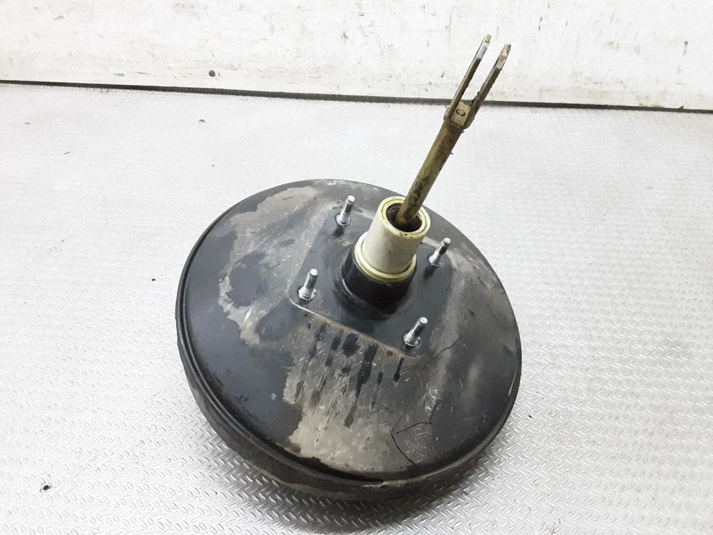 Brake booster – Mercedes-Benz Vito Viano W638 (1996-2003)