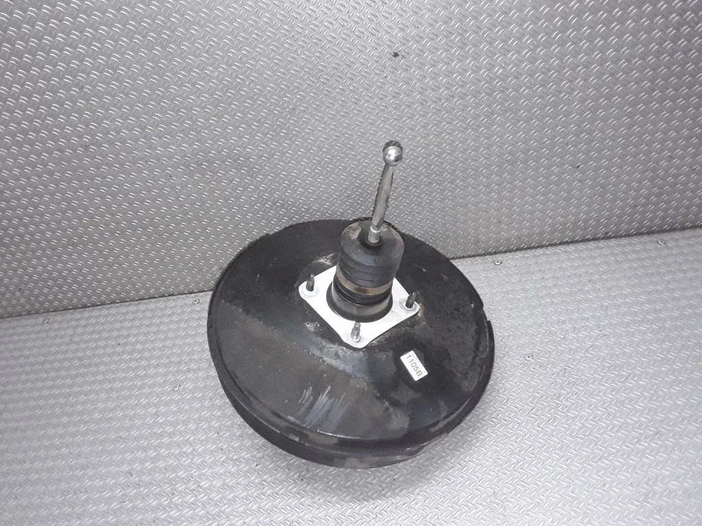 Brake booster – Volkswagen Touran I (2003-2010)
