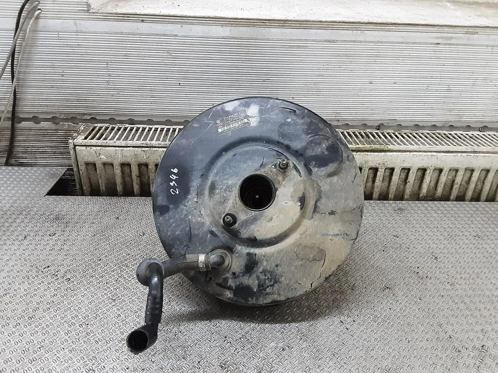 Brake booster – Volkswagen Touran I (2003-2010)
