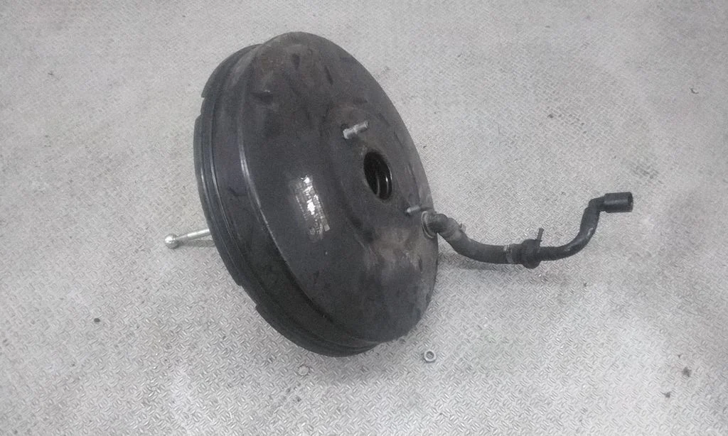 Brake booster – Volkswagen Touran I (2003-2010)