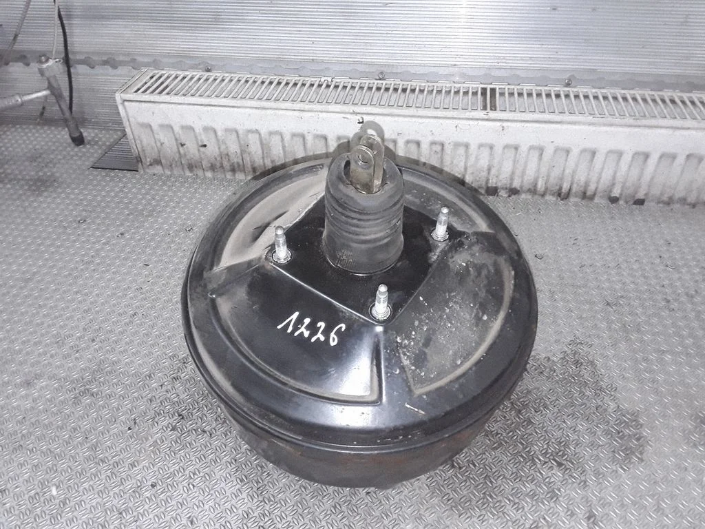 Brake booster – Mercedes-Benz Vito Viano W639 (2003-2014)