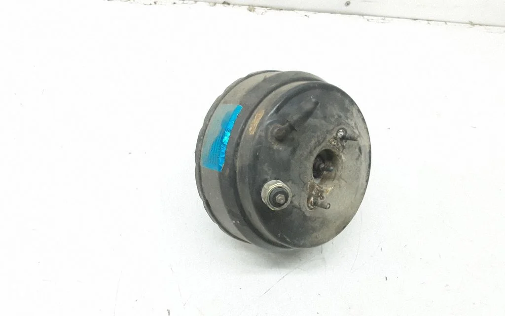 Piduri vaakumvõimendi MB858850