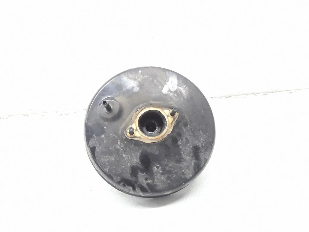 Brake booster – Toyota Yaris Verso (1999-2005)